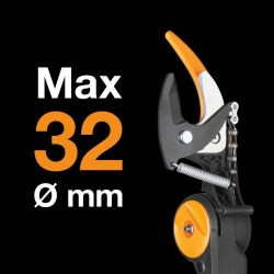 Fiskars UPX86 PowerGearX Teleskopik Yüksek Dal Budama Makası 